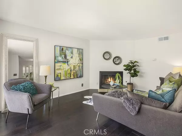 Tarzana, CA 91356,18411 Hatteras ST 121