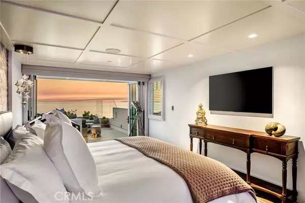 Laguna Beach, CA 92651,2040 Ocean WAY