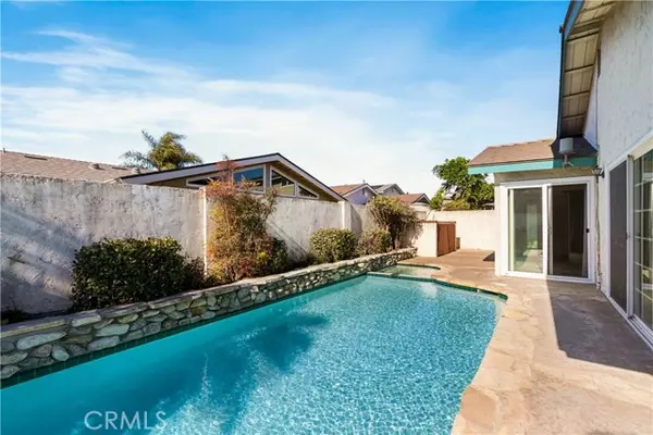 Seal Beach, CA 90740,3521 Fern CIR