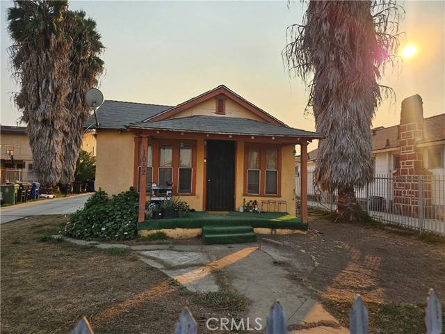 1052 W 106th ST, Los Angeles, CA 90044
