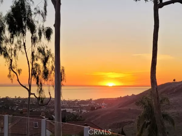 San Clemente, CA 92672,642 Via Umbroso