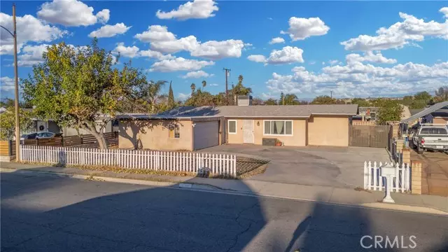 3253 Amhurst DR, Riverside, CA 92503