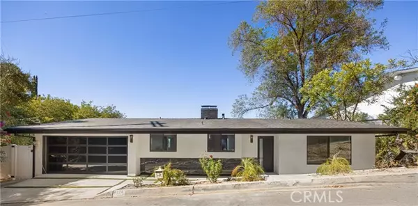 Sherman Oaks, CA 91423,4124 Witzel DR