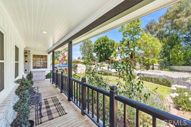 Simi Valley, CA 93065,922 Carefree DR