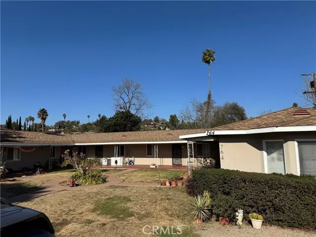 764 Eucalyptus AVE, Vista, CA 92084