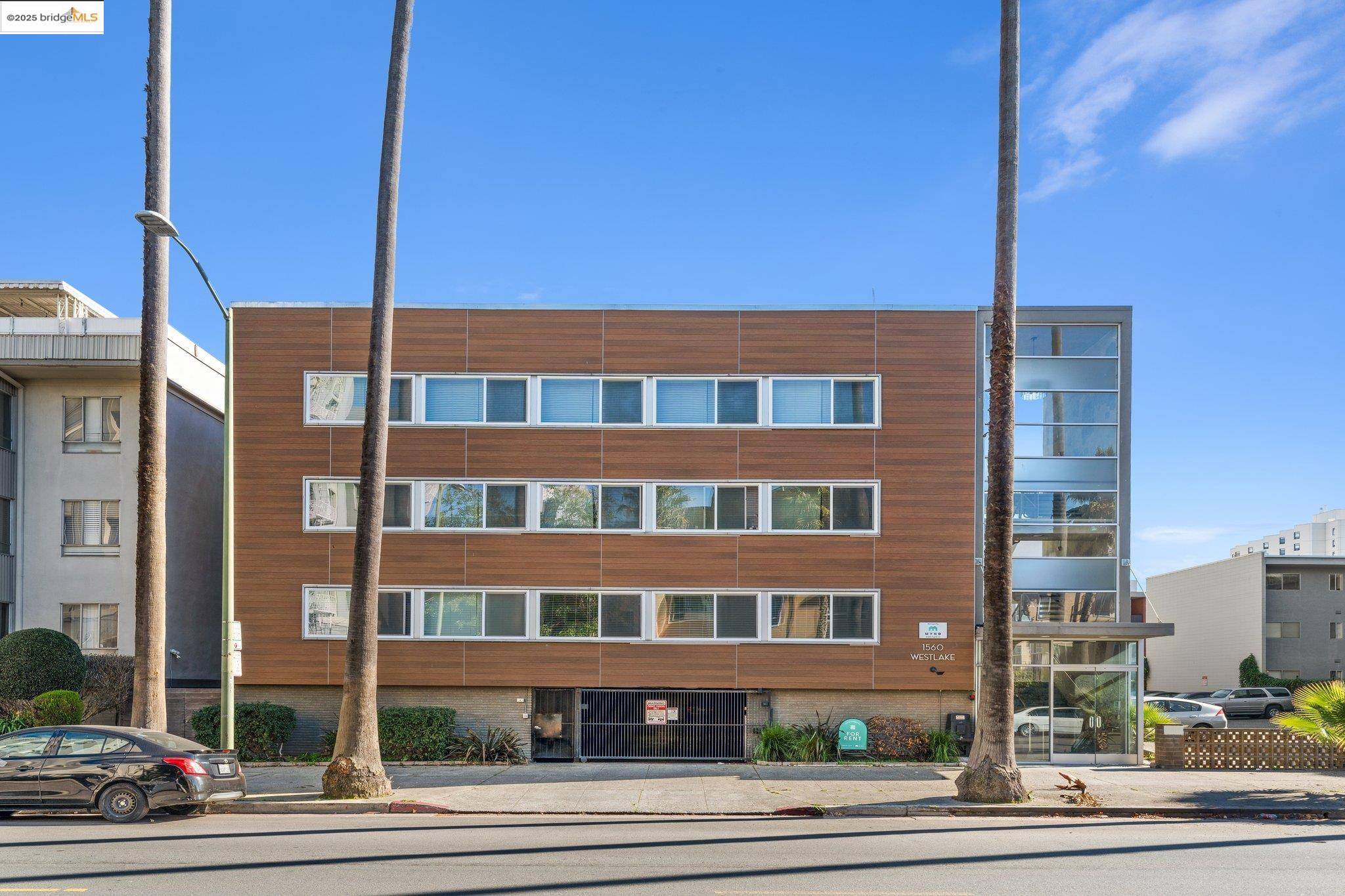 Oakland, CA 94612,1560 Jackson St
