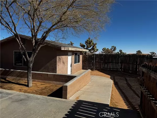 Yucca Valley, CA 92284,58252 La Crescenta DR