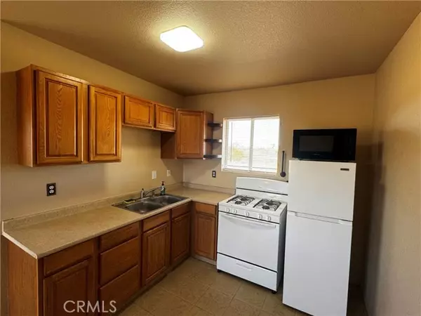 Yucca Valley, CA 92284,58252 La Crescenta DR