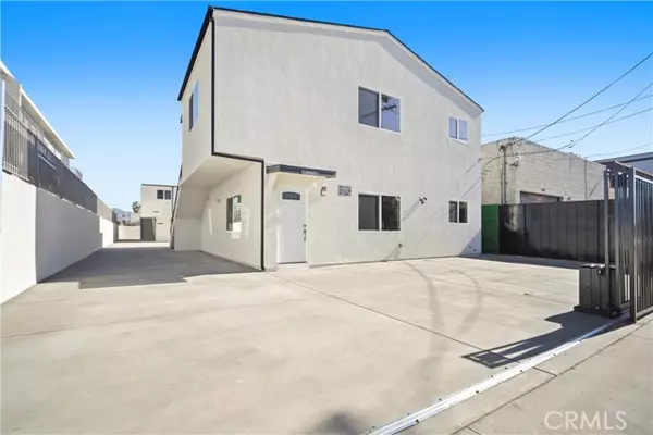 7726 Laurel Canyon BLD, North Hollywood, CA 91605