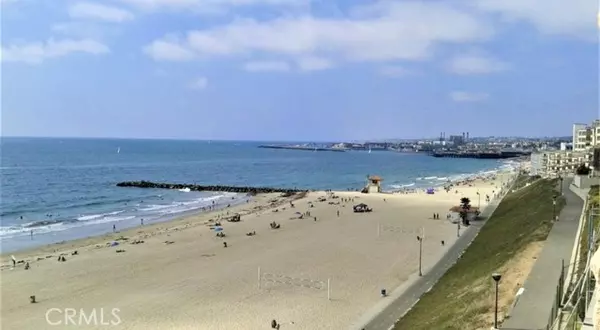 Redondo Beach, CA 90277,727 Esplanade 103