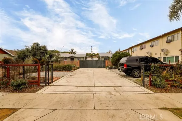 9515 Victoria AVE, South Gate, CA 90280