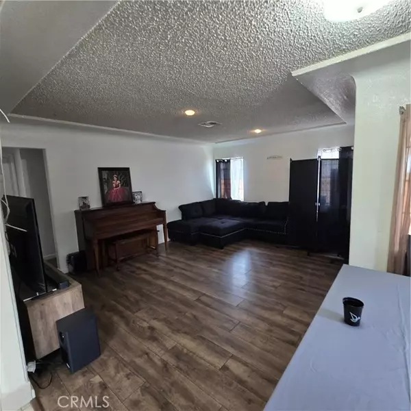 Maywood, CA 90270,6131 King AVE