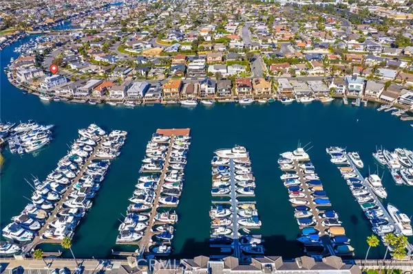 Huntington Beach, CA 92649,17007 Edgewater LN