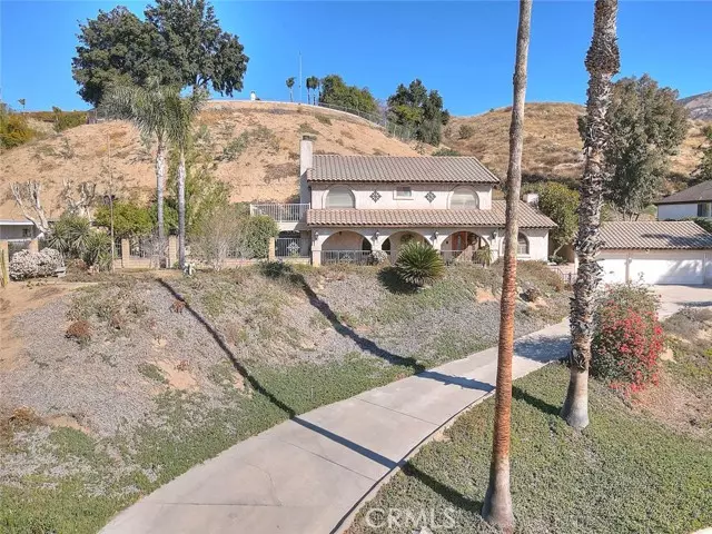 2404 Willow DR, San Bernardino, CA 92404