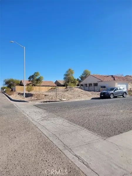 2207 Casa Loma ST, Needles, CA 92363