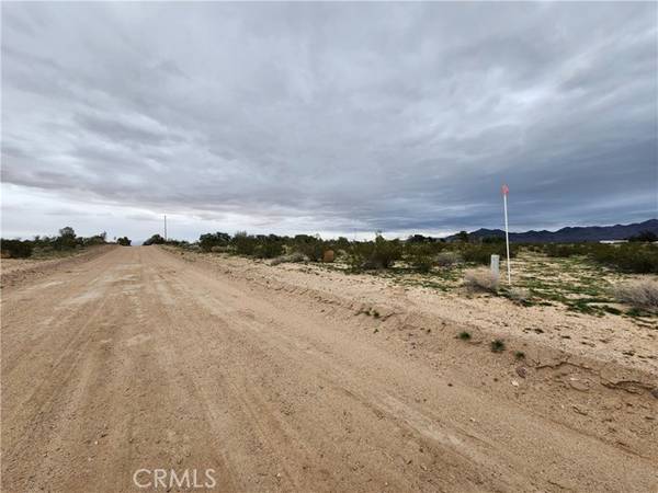 2 AC Summerset RD, Newberry Springs, CA 92365