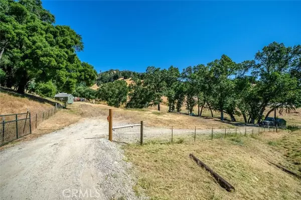 Paso Robles, CA 93446,14850 Chimney Rock RD