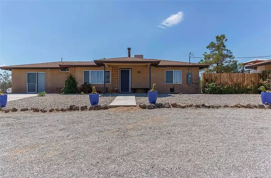 58235 Sun Via DR, Yucca Valley, CA 92284