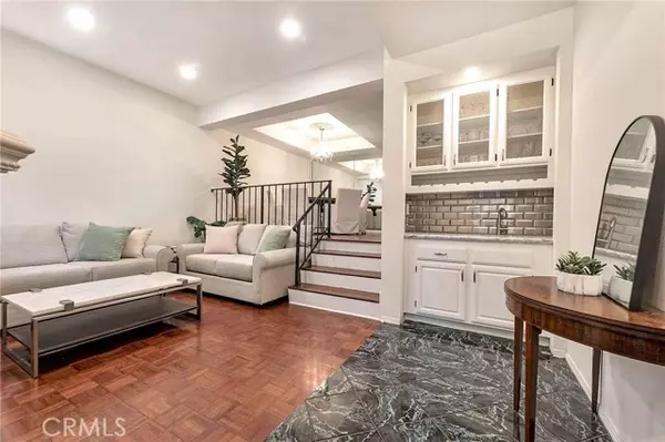 Tarzana, CA 91356,18731 Hatteras ST 32