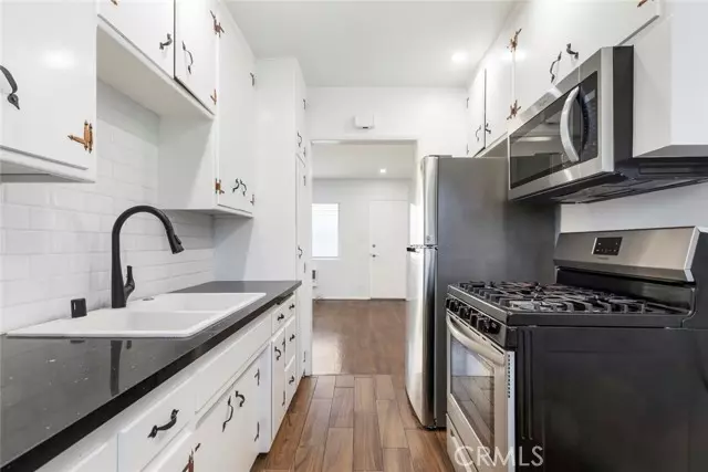 5923 1/2 York BLD 1/2, Los Angeles, CA 90042