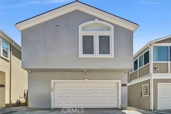 Newport Beach, CA 92661,206 E Balboa BLD