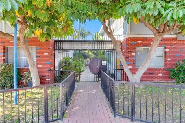 Whittier, CA 90602,7339 Milton AVE