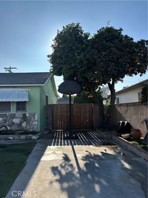 El Monte, CA 91732,11542 Fennell ST