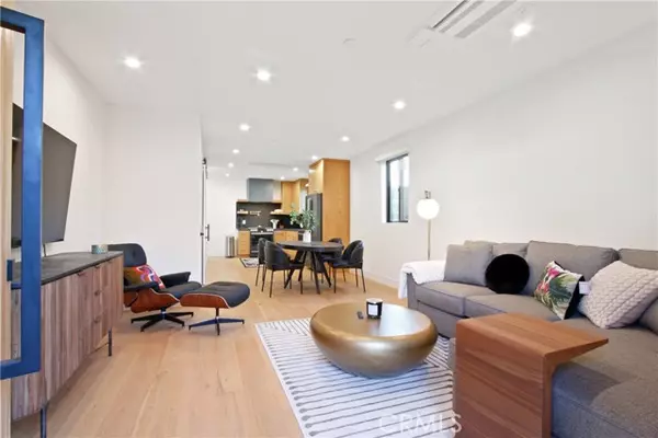 Venice, CA 90291,979 S Lake ST