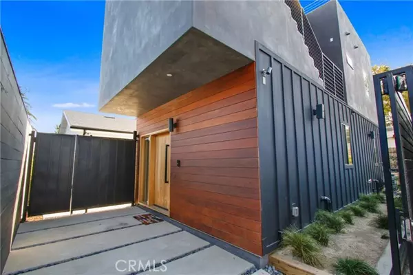 Venice, CA 90291,979 S Lake ST