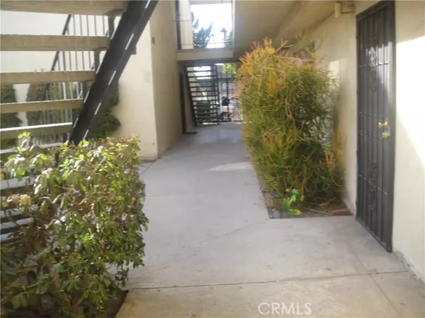 North Hollywood, CA 91605,7826 Laurel Canyon BLD 3