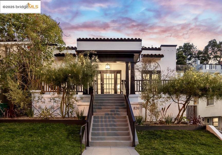 839 Mandana Blvd., Oakland, CA 94610