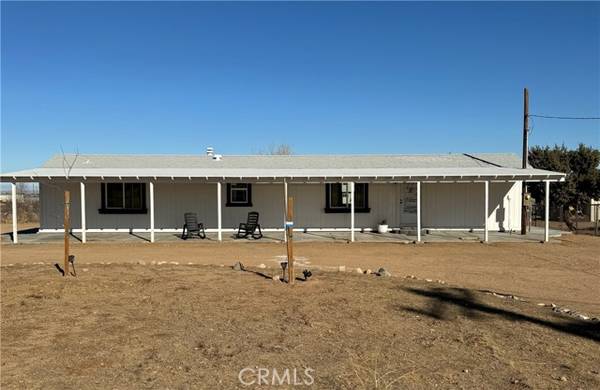 6084 Elsinore RD, Phelan, CA 92371