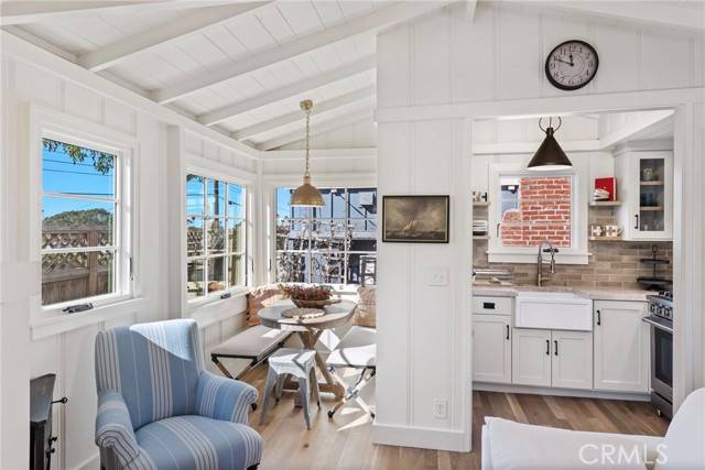 Laguna Beach, CA 92651,235 Cajon ST