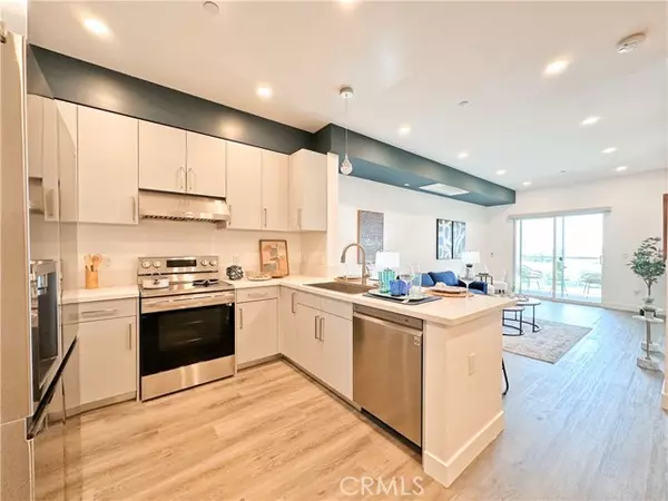 San Gabriel, CA 91776,101 E Valley BLD 315
