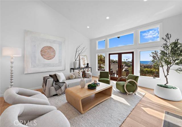 Laguna Beach, CA 92651,2335 Hillview DR