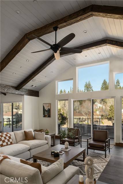 Lake Arrowhead, CA 92352,27615 Meadow Bay DR