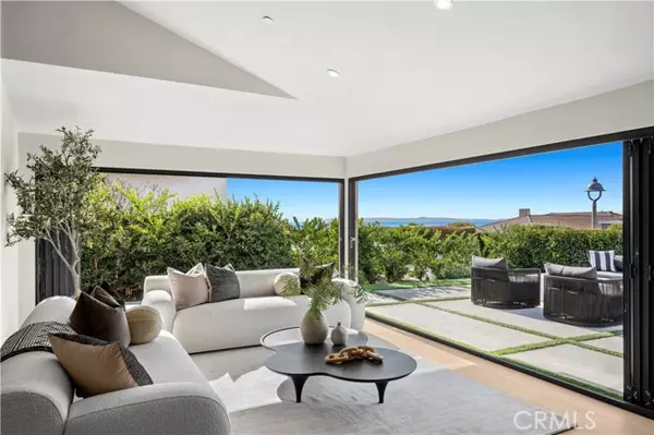 Corona Del Mar, CA 92625,1120 White Sails WAY