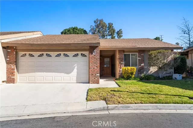 19352 Anzel CIR 2, Newhall, CA 91321