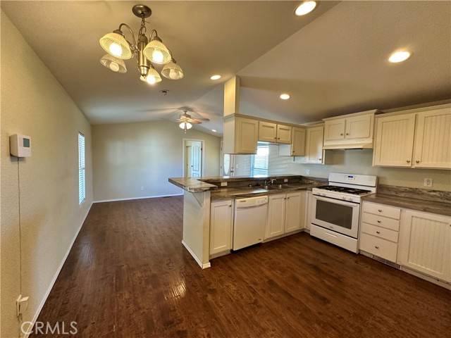 San Jacinto, CA 92583,1600 San Jacinto 8