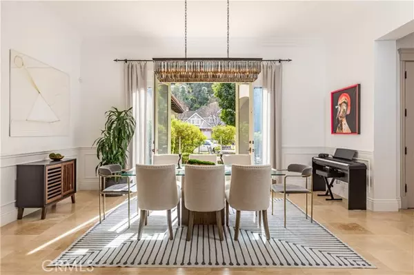 Beverly Hills, CA 90210,12094 Summit CIR