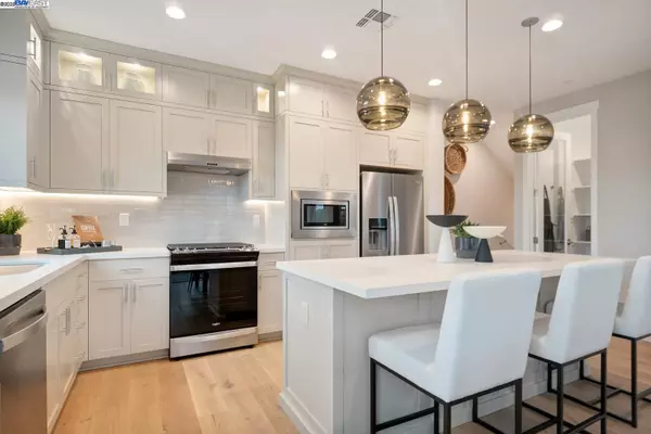 1484 Julia LN, Concord, CA 94519