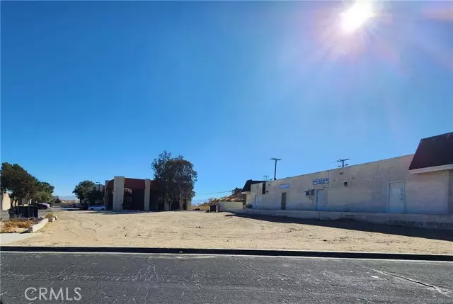 Victorville, CA 92395,0 Corta DR