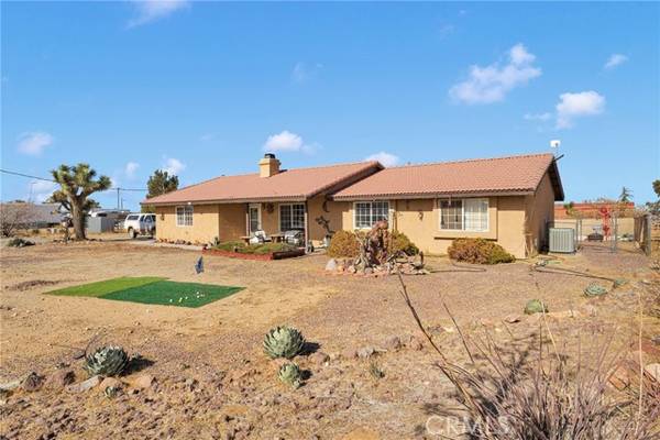 7576 Goss RD, Phelan, CA 92371