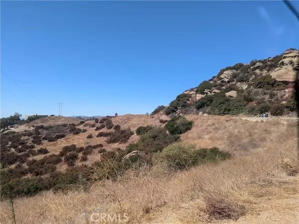 CA 91304,40 NORTH AMERICAN CUT OFF RD