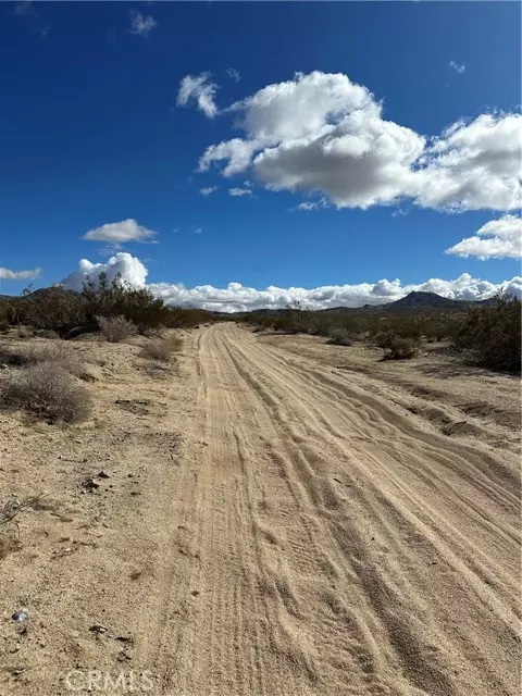 Oro Grande, CA 92368,154 Rattlesnake Gulch