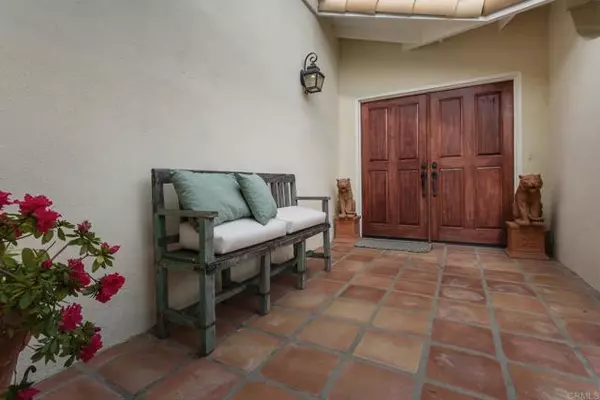 Rancho Santa Fe, CA 92091,16203 Via Pacifica