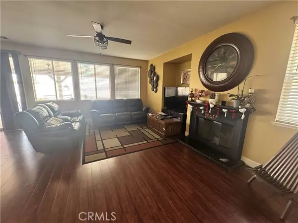 Perris, CA 92571,368 Daylily DR