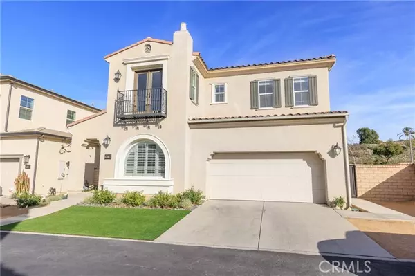 20512 Starling CT, Saugus, CA 91350