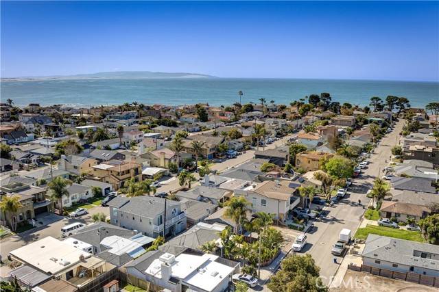 Pismo Beach, CA 93449,221 Esparto AVE