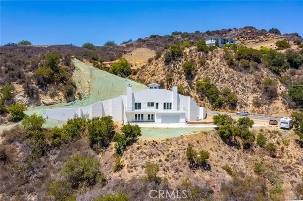 2411 N Topanga Canyon BLD, Topanga, CA 90290